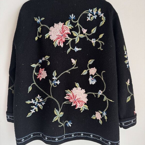 Carole Little Black Wool Floral Embroidered Mother of Pearl Button Cardigan 2X - Picture 6 of 7
